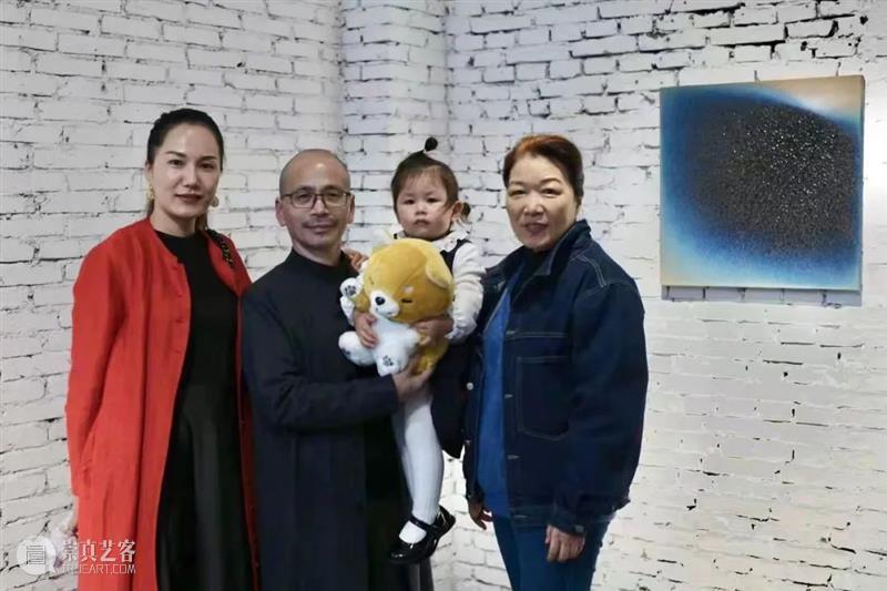 国家美术·关注│于幽蓝之中 窥见时间的痕迹 时间 痕迹 之中 美术 国家 名称 蓝空 地点 上海 ArtCNArtCN荣幸 崇真艺客