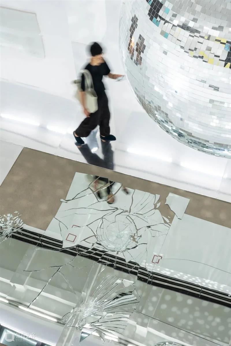 上海外滩当代艺术地标重开，如何全面升级美术馆公众体验？| 艺术商业 美术馆 公众 艺术 上海外滩 商业 地标 文化 什么样 疫情 状态 崇真艺客
