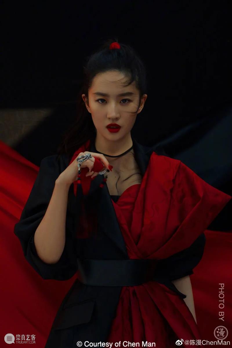 这个央美毕业,“中国最贵时尚摄影师”的作品被骂上热搜!网友:究竟什么是艺术? 网友 艺术 摄影师 中国 央美 作品 国际 品牌 迪奥 起因 崇真艺客