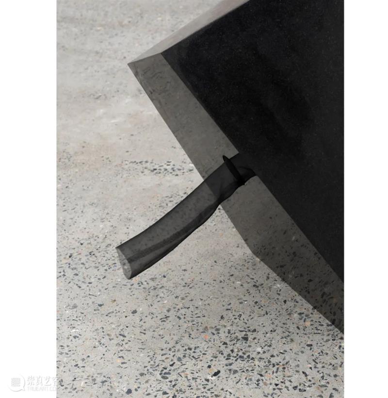 正在展出｜北京公社正在展出胡晓媛个展“瓮中沙” 胡晓媛 北京公社 个展 Urns 展期 瓮中沙 观者 路径 地带 艺术家 崇真艺客