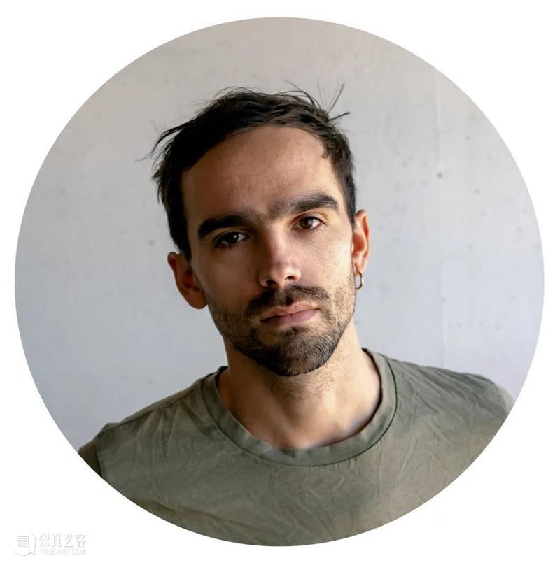 胶囊上海｜亚历山德罗·泰尔迪：烈日灼目｜展览现场 亚历山德罗 泰尔迪 胶囊 上海 烈日 现场 艺术家 个展 烈日灼目 当前 崇真艺客