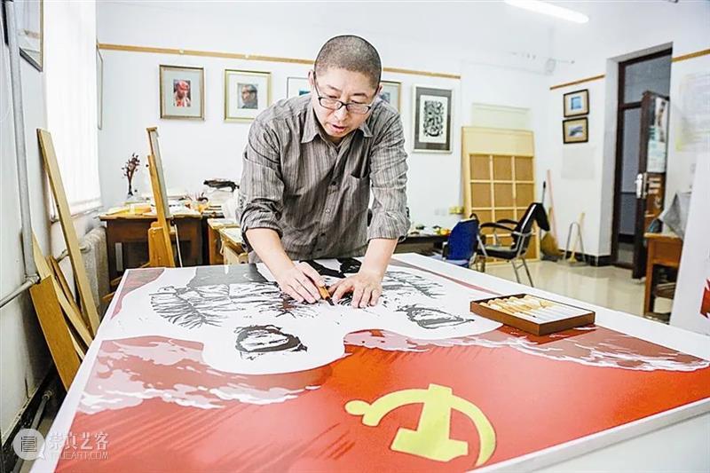 【百年奋斗 光辉历程】陈邕：画己所思与精神洗礼的共振 历程 陈邕 精神 编者按 大连市 中国共产党 主题 美术 工程 作品展 崇真艺客