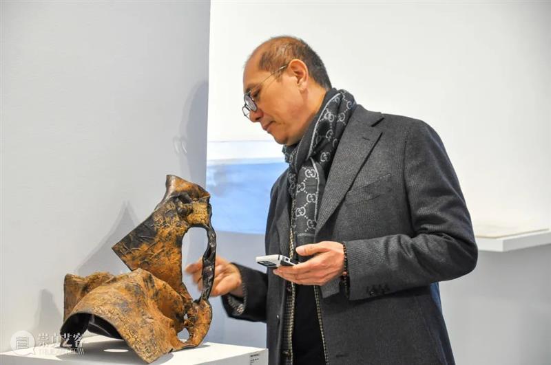 展览现场 | 贾善国作品展在798成当代艺术中心隆重开幕  “千层”指向传统与当代的厚度 千层 贾善国 当代 艺术 中心 现场 厚度 传统 作品展 工作与时日 崇真艺客