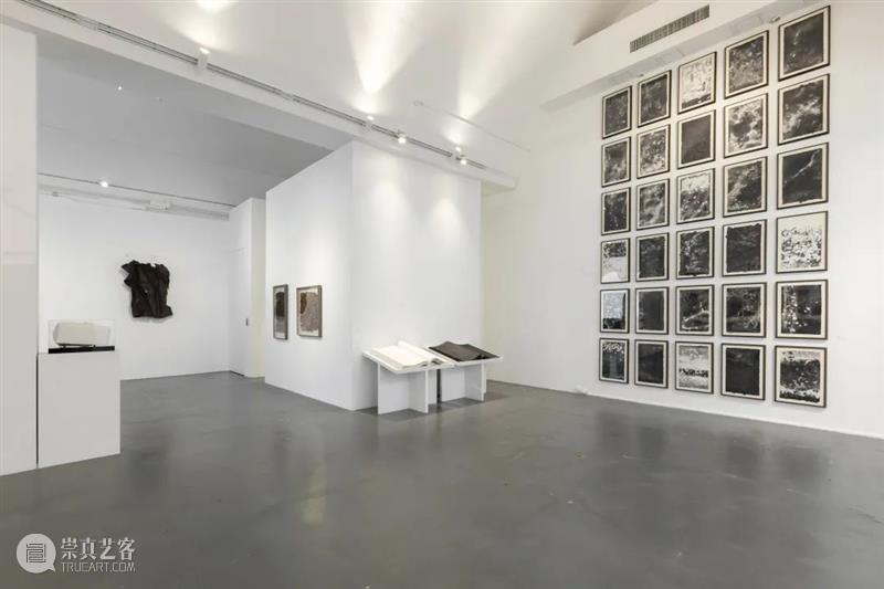 展览现场 | 贾善国作品展在798成当代艺术中心隆重开幕  “千层”指向传统与当代的厚度 千层 贾善国 当代 艺术 中心 现场 厚度 传统 作品展 工作与时日 崇真艺客