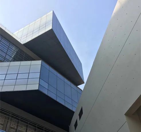 DS+R‘东莞迪桑娜皮具工业园’即将竣工，‘编织’建筑体量 迪桑娜 皮具 工业园 东莞 建筑体量 广东省 东莞市 过去 这座城市 工业区 崇真艺客