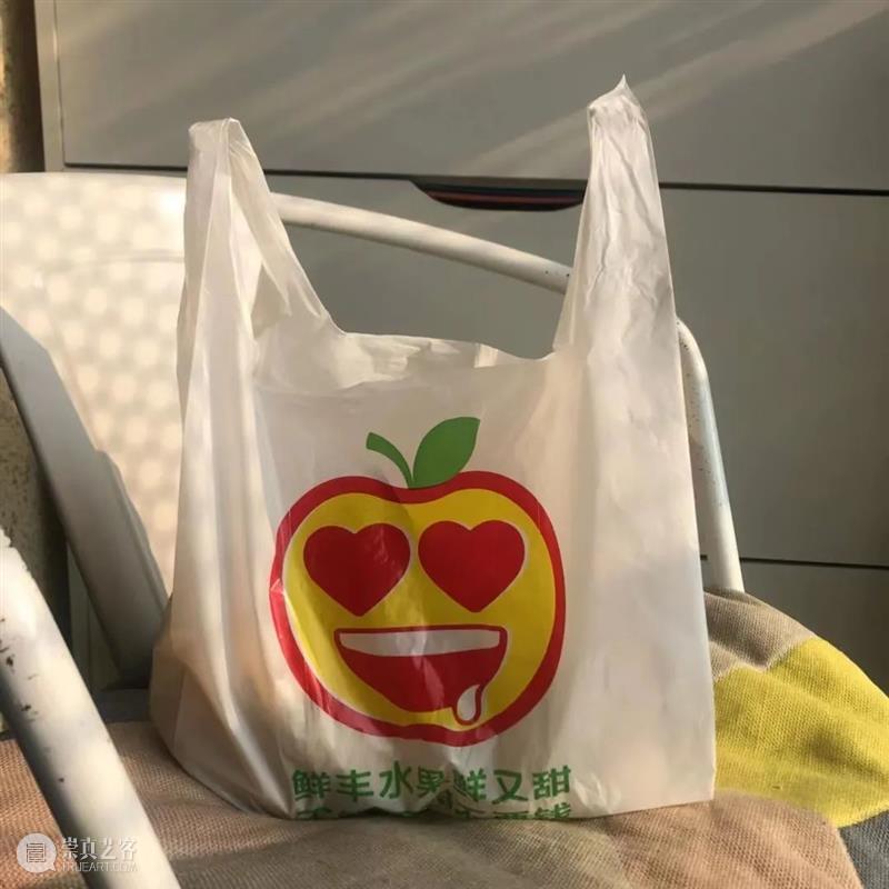 艺术家专访丨潘望舒:我的作品不只是单纯的“可爱” (内含福利) 艺术家 作品 福利 专访丨潘望舒 东西 魔力 吸引力 父母 规划 一个人 崇真艺客