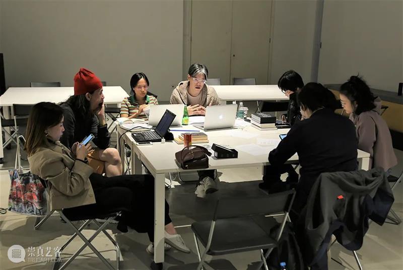 百花齐放读书会 第四期:家务+怪异 百花齐放读书会 家务 第一季 远方 书单 宁波站 图片 公众 黄边站 西尔维娅 崇真艺客