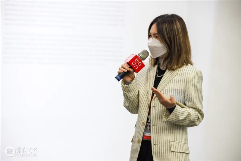 国家美术·关注│以这场最后的审判 对话卡特兰的天马行空 卡特兰 国家 美术 名称 莫瑞吉奥 时间 地点 北京 UCCA 尤伦斯当代艺术中心 崇真艺客