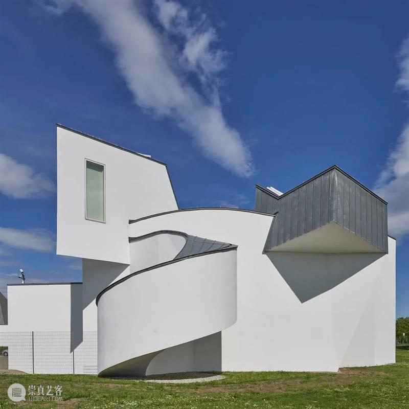 德国锌板·莱茵辛克，与自然景观场景契合｜ArchDaily 材料 锌板 德国 材料 莱茵 辛克 自然景观 场景 建筑 表皮 人们 崇真艺客
