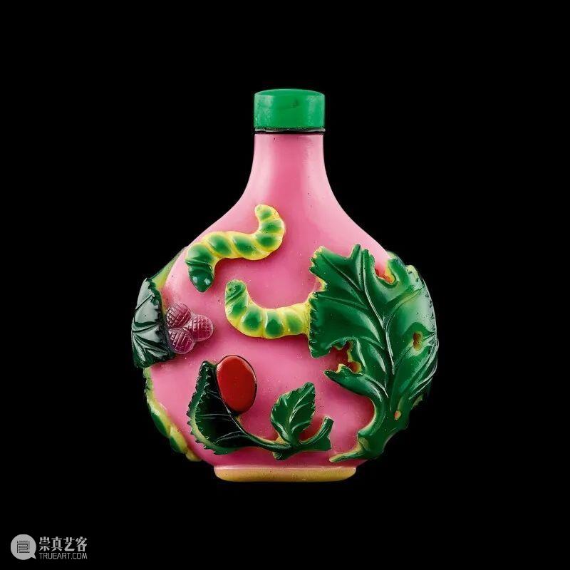 壶趣闲心：雪月藏中国鼻烟壶 视频资讯 蘇富比 壶趣 闲心 雪月 中国 鼻烟壶 部份 佳绩 Nguyet 伉俪 心血 崇真艺客