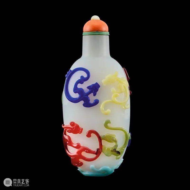 壶趣闲心：雪月藏中国鼻烟壶 视频资讯 蘇富比 壶趣 闲心 雪月 中国 鼻烟壶 部份 佳绩 Nguyet 伉俪 心血 崇真艺客