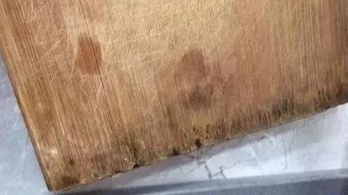 用整块非洲乌檀木做砧板，难怪这么抗造！ 砧板 非洲 乌檀木 中国 厨房 江湖 木砧板 市面上 木头 边角料 崇真艺客
