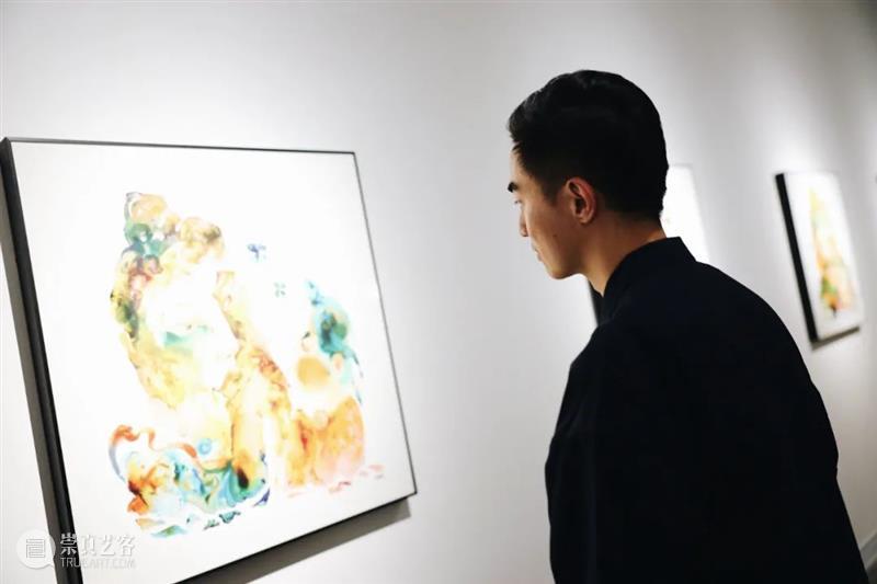 艺术家 | 何沐（禾三木）—— 脱离界限 艺术家 何沐 界限 三木 近期 四人 space 作品 数字 绘画 崇真艺客