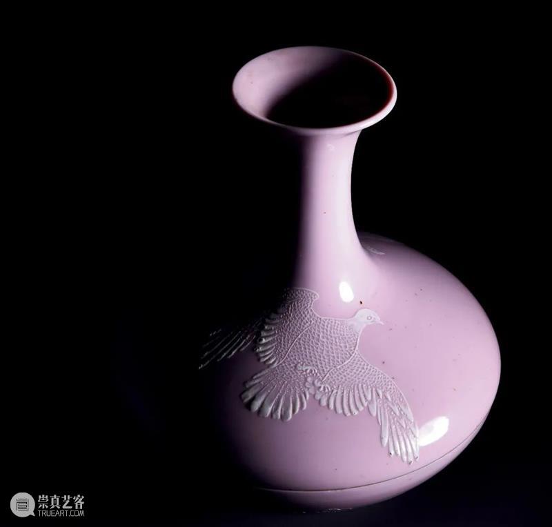 流光溢彩 满目琳琅 — 瓷艺丹青-近现代文人瓷专场 粉彩珐琅彩精品集萃 | 中贸圣佳2021秋拍 丹青 近现代 文人瓷 专场 瓷艺 精品 满目琳琅 粉彩珐琅彩 AUCTION瓷艺 飞花 崇真艺客