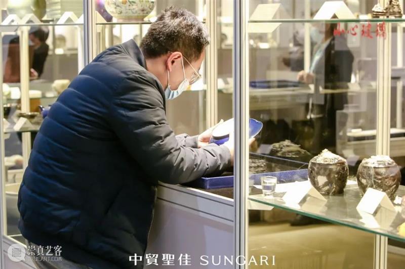 流光溢彩 满目琳琅 — 瓷艺丹青-近现代文人瓷专场 粉彩珐琅彩精品集萃 | 中贸圣佳2021秋拍 丹青 近现代 文人瓷 专场 瓷艺 精品 满目琳琅 粉彩珐琅彩 AUCTION瓷艺 飞花 崇真艺客