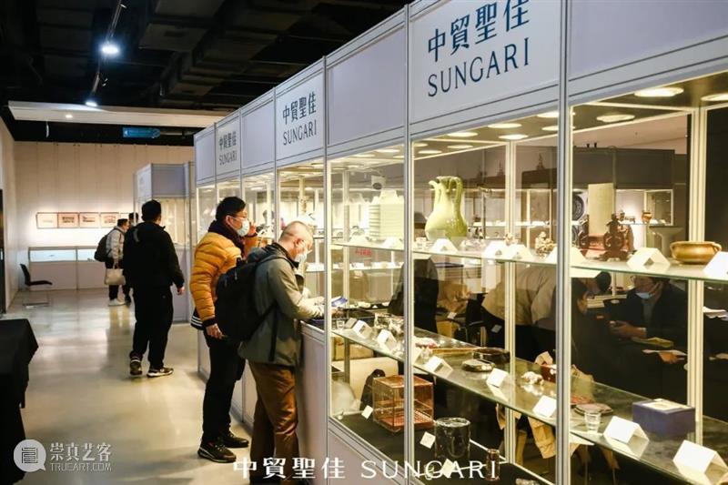 流光溢彩 满目琳琅 — 瓷艺丹青-近现代文人瓷专场 粉彩珐琅彩精品集萃 | 中贸圣佳2021秋拍 丹青 近现代 文人瓷 专场 瓷艺 精品 满目琳琅 粉彩珐琅彩 AUCTION瓷艺 飞花 崇真艺客