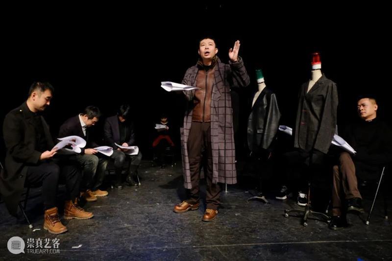 话剧《国王的朋友》| “赵氏孤儿”的当代觉醒 国王的朋友 赵氏孤儿 话剧 青戏 作品 雪天 日前 大麦 剧场 该剧 崇真艺客