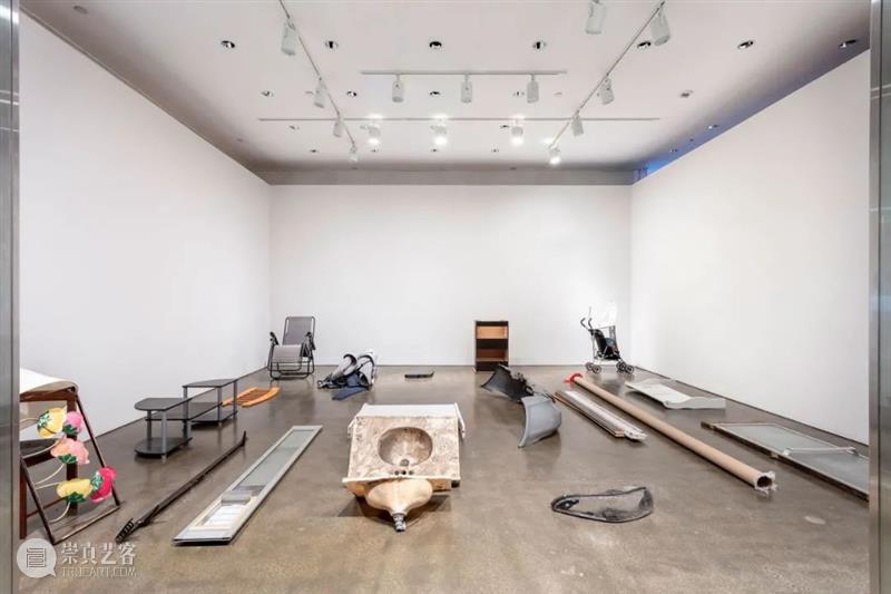 同行/于身体其上，于身体其外  | Ser Serpas 视频资讯 徐震XuZhen Serpas 身体 同行 美国加利福尼亚州 洛杉矶 日内瓦 生活 工作 雕塑 素描 崇真艺客