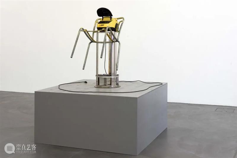 同行/于身体其上，于身体其外  | Ser Serpas 视频资讯 徐震XuZhen Serpas 身体 同行 美国加利福尼亚州 洛杉矶 日内瓦 生活 工作 雕塑 素描 崇真艺客