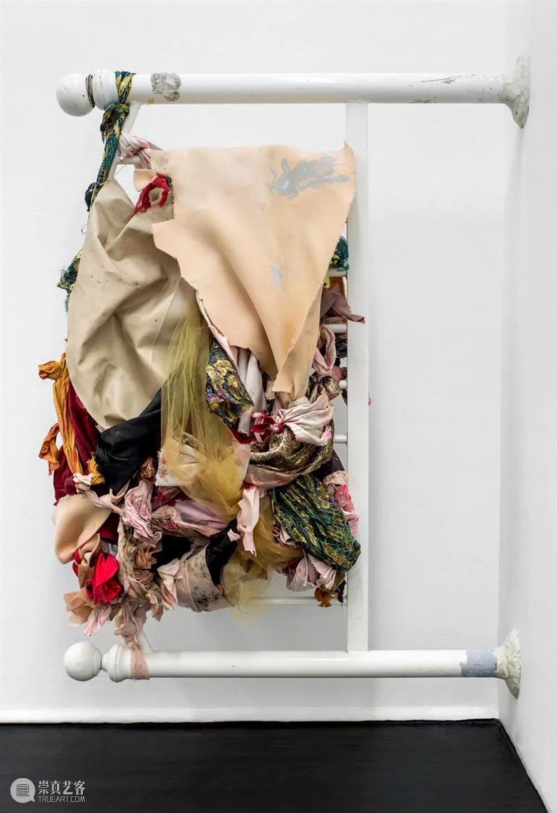 同行/于身体其上，于身体其外  | Ser Serpas 视频资讯 徐震XuZhen Serpas 身体 同行 美国加利福尼亚州 洛杉矶 日内瓦 生活 工作 雕塑 素描 崇真艺客