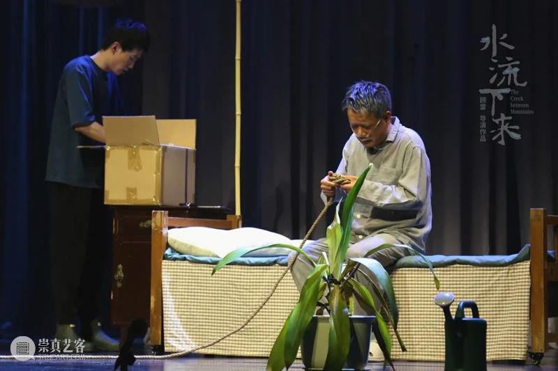 这里有一份当下典型父子关系实录请查收 | 顾雷导演作品《水流下来》 顾雷 导演 作品 水流下来 父子关系 实录 当下 水流 时间 地点 崇真艺客