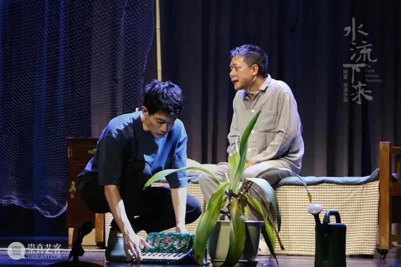 这里有一份当下典型父子关系实录请查收 | 顾雷导演作品《水流下来》 顾雷 导演 作品 水流下来 父子关系 实录 当下 水流 时间 地点 崇真艺客