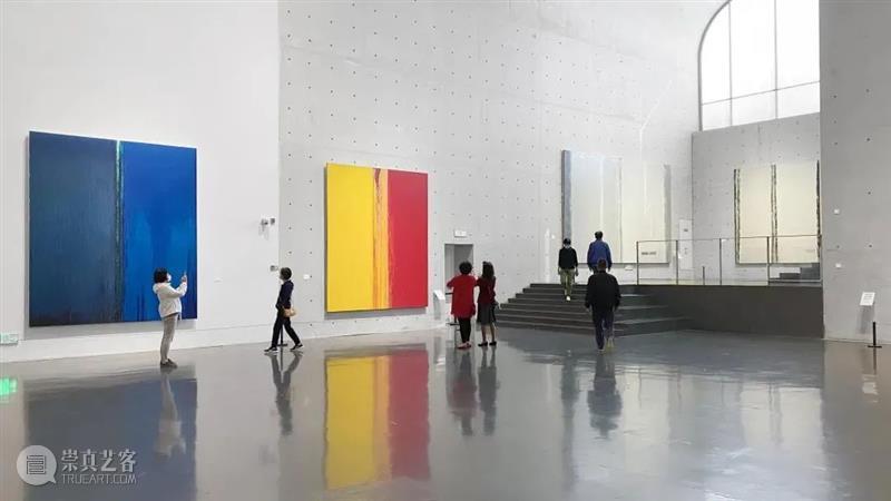 国家美术·关注│无为是她的画笔 描绘出艺术的桀骜 视频资讯 │ 艺术 桀骜 国家 美术 │无为 画笔 名称 帕特·斯蒂尔 时间 地点 崇真艺客