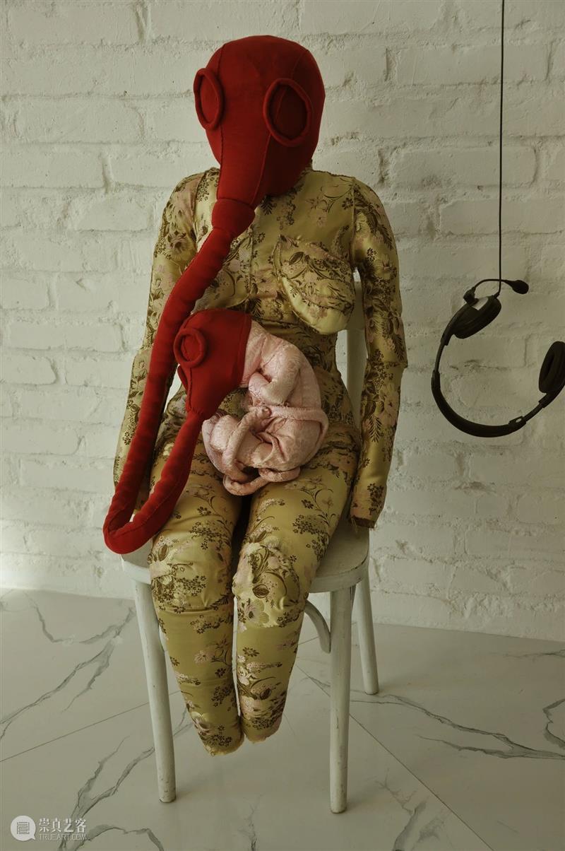2021 NomadRelays|Munkhtsetseg Jalkhaajav: Healing and Protection Nomad Relays born Mongolia and Ulaanbaatar painting sculpture collage Shanghai 崇真艺客