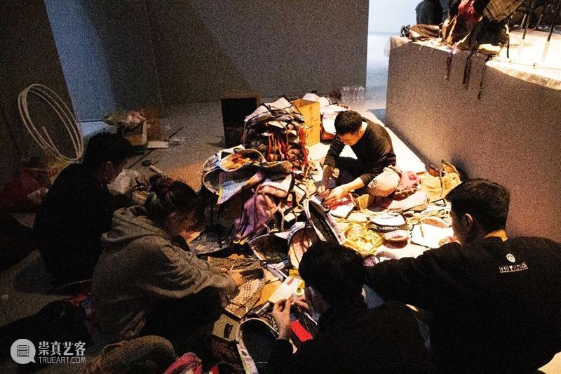 即将展出 ｜ 徒歌：SRS 松鸣岩 SRS 松鸣岩 徒歌 布展 花絮 视频 丝路歌集 文化 领域 媒介 崇真艺客