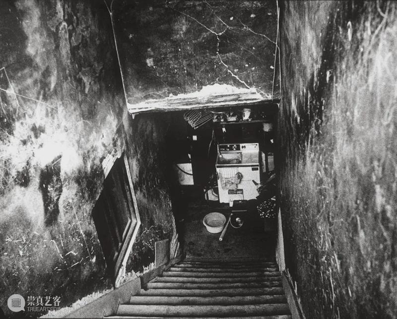 对时间探索的演变，对摄影的矛盾心理，石内都如何在一个由男性主导的领域中生存？ 石内都 时间 矛盾 心理 男性 领域 阳子 日本 摄影师 Miyako 崇真艺客