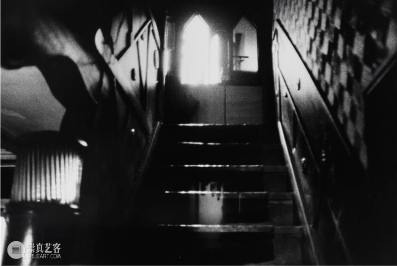 对时间探索的演变，对摄影的矛盾心理，石内都如何在一个由男性主导的领域中生存？ 石内都 时间 矛盾 心理 男性 领域 阳子 日本 摄影师 Miyako 崇真艺客