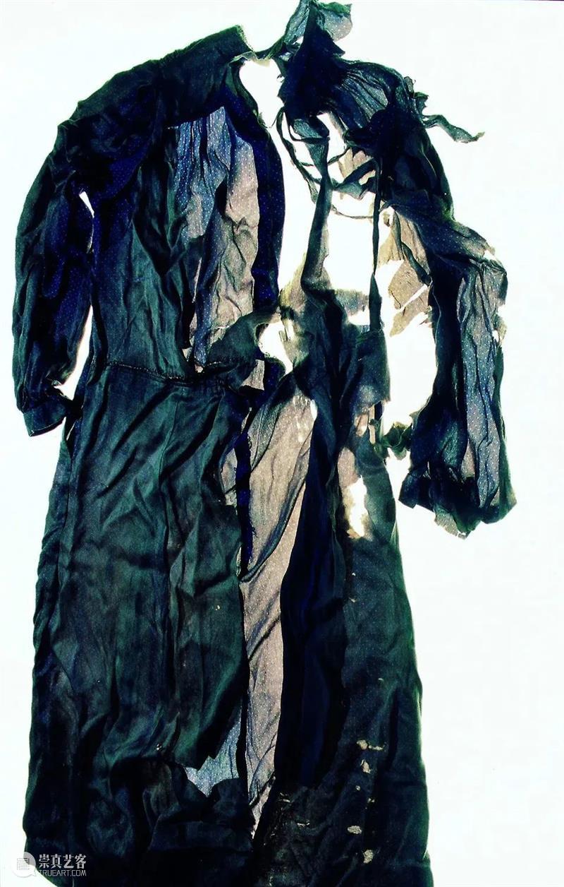 对时间探索的演变，对摄影的矛盾心理，石内都如何在一个由男性主导的领域中生存？ 石内都 时间 矛盾 心理 男性 领域 阳子 日本 摄影师 Miyako 崇真艺客