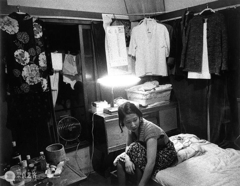 对时间探索的演变，对摄影的矛盾心理，石内都如何在一个由男性主导的领域中生存？ 石内都 时间 矛盾 心理 男性 领域 阳子 日本 摄影师 Miyako 崇真艺客