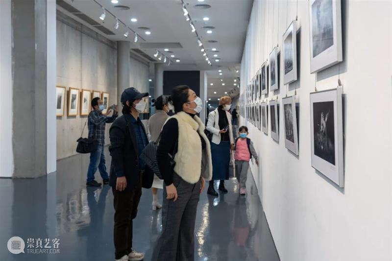 “第四届深圳国际摄影周”在罗湖美术馆开幕 深圳国际 罗湖 美术馆 深圳市 文化 广电 体育局 深圳市文学艺术界联合会 罗湖区人民政府 罗湖区委宣传部 崇真艺客