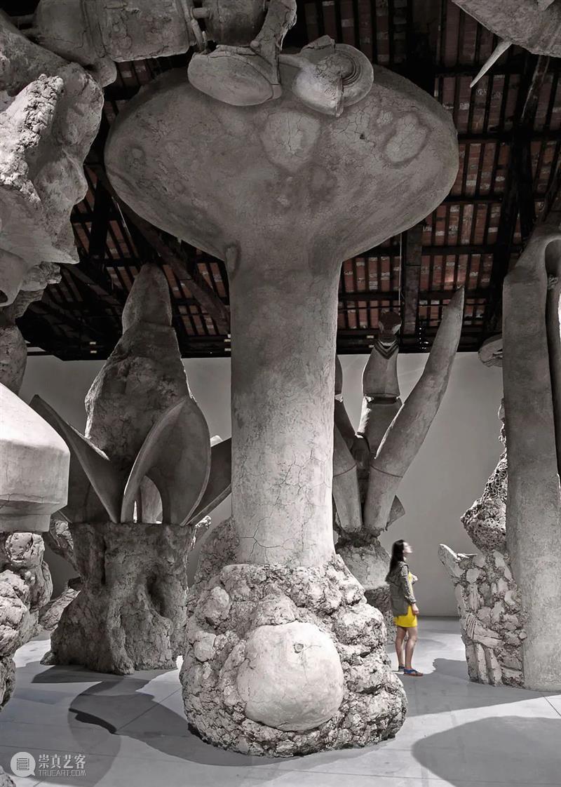 同行/从零认识世界 | Adrián Villar Rojas 博文精选 同行 Adrián Rojas 同行 世界 阿根廷 雕塑家 作品 人类 世界末日 概念 崇真艺客