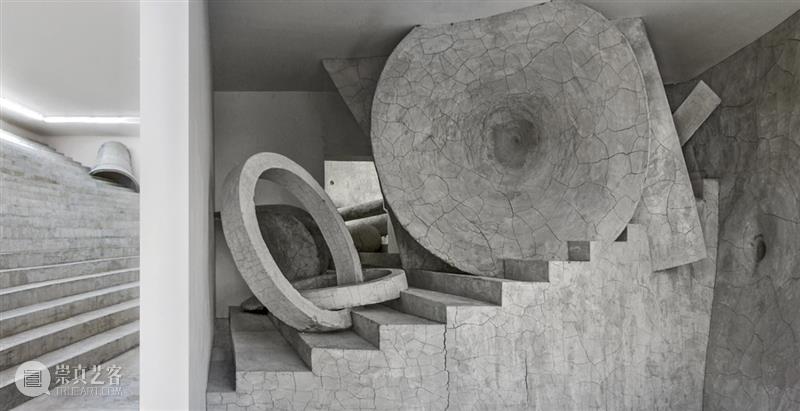 同行/从零认识世界 | Adrián Villar Rojas 博文精选 同行 Adrián Rojas 同行 世界 阿根廷 雕塑家 作品 人类 世界末日 概念 崇真艺客