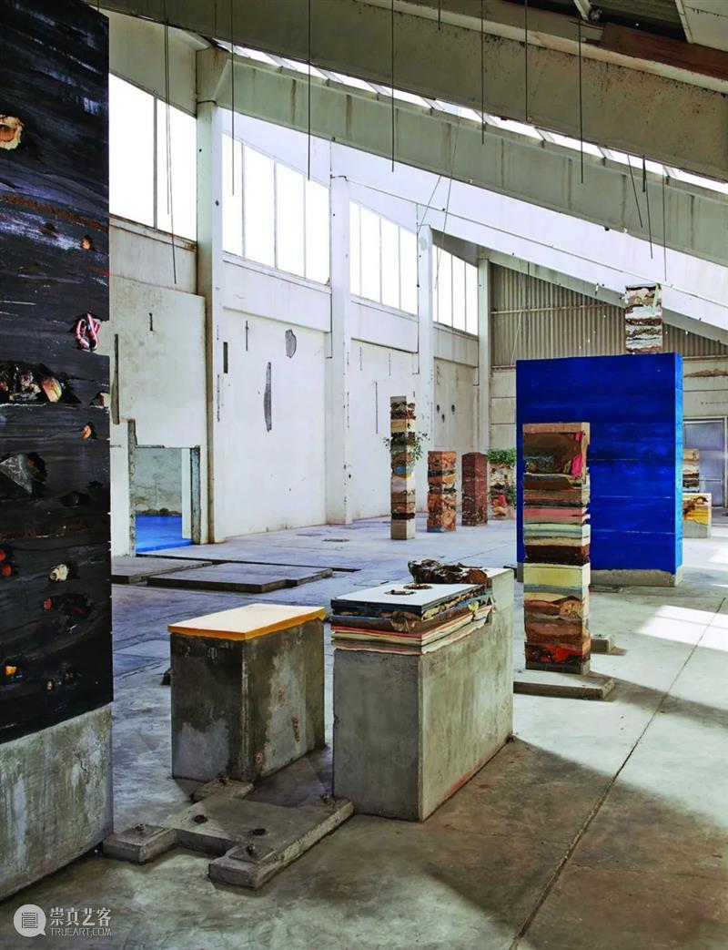 同行/从零认识世界 | Adrián Villar Rojas 博文精选 同行 Adrián Rojas 同行 世界 阿根廷 雕塑家 作品 人类 世界末日 概念 崇真艺客