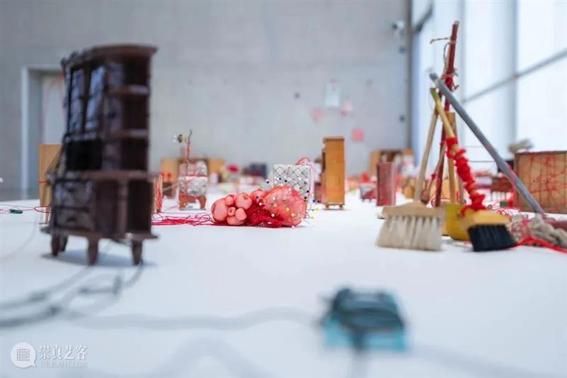 盐田千春 Chiharu Shiota：颤动的灵魂 | AMNUA艺术家 盐田千春 Shiota 艺术家 灵魂 AMNUA 线条 时间 空间 宇宙 日本 崇真艺客