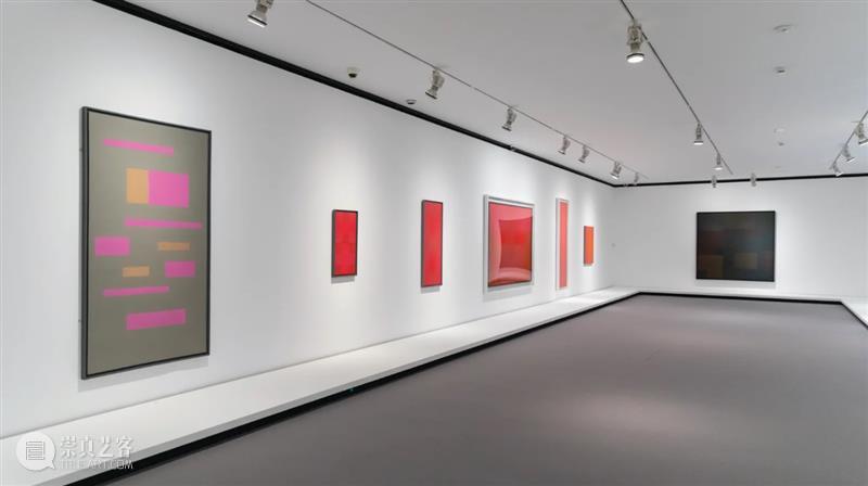 今日生日 | 艾德·莱茵哈特（Ad Reinhardt） 艾德 莱茵哈特 Reinhardt 生日 上图 蓝色绘画 布面 油画 厘米 艺术 崇真艺客