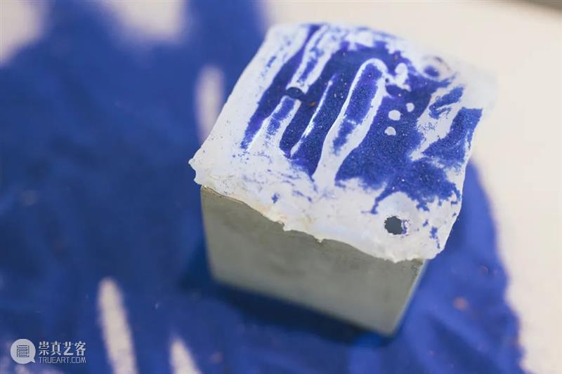 A4驻留|触目艺术小组:“触觉照片”的跨媒介实验 触目 艺术 小组 触觉 媒介 照片 实验 触觉照片 期间 之间 崇真艺客