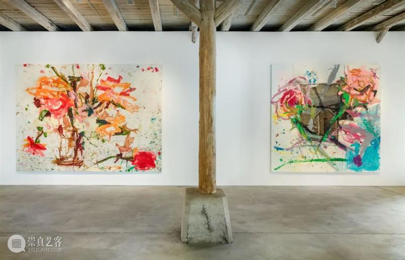 展览现场｜豪尔赫·加林多（Jorge Galindo）@ 霍尔艺术基金会｜AR艺术家 艺术家 霍尔艺术基金会 现场 豪尔赫·加林多 豪尔赫 加林多 佩德罗·阿莫多瓦 花瓶 菊花 布面 崇真艺客