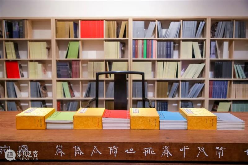 从“十竹斋笺谱”到“世界最美的书”，5个特展陪你跨年 特展 世界 十竹斋笺谱 嘉德国际 艺术 图书 藏书 文化 特展区 二维码 崇真艺客