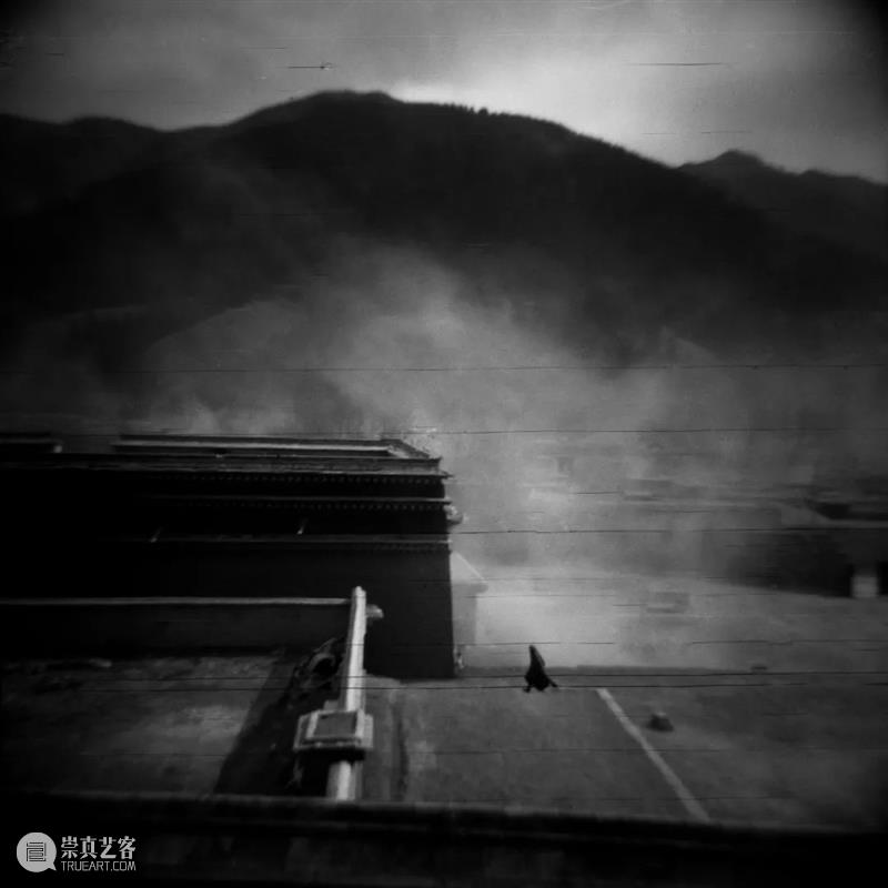 新年展览 | “不此不彼”安多影像展本周六开幕 安多 影像 新年 时间 地址 成都 蓝顶 艺术 基地 木格堂木格堂很荣幸地宣布联合立方体艺术馆 崇真艺客