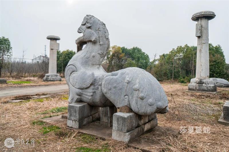 莎萝蔓蛇:《梁文帝萧顺之建陵》航拍 莎萝蔓 航拍 梁文帝萧顺之建陵 梁建陵 江苏省镇江市 丹阳市 曲阿街道 荆林村三城村北 南朝梁 太祖 崇真艺客