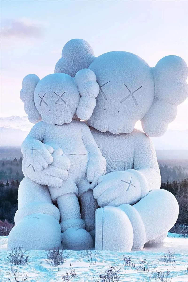 国家美术·关注 | 看涂鸦怪盗KAWS 如何玩转冰天雪地 KAWS 怪盗 涂鸦 国家 美术 冰天雪地 名称 长白山站 时间 地点 崇真艺客
