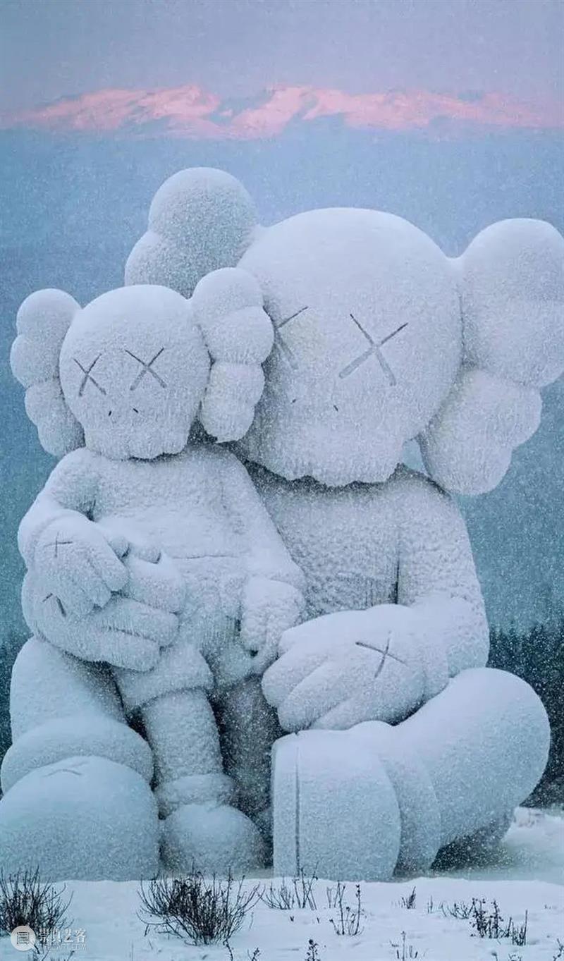 国家美术·关注 | 看涂鸦怪盗KAWS 如何玩转冰天雪地 KAWS 怪盗 涂鸦 国家 美术 冰天雪地 名称 长白山站 时间 地点 崇真艺客