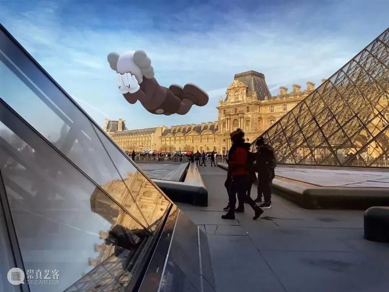 国家美术·关注 | 看涂鸦怪盗KAWS 如何玩转冰天雪地 KAWS 怪盗 涂鸦 国家 美术 冰天雪地 名称 长白山站 时间 地点 崇真艺客