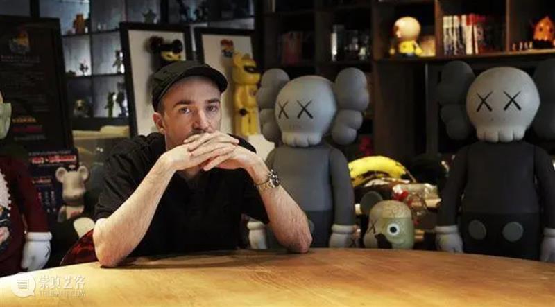 打卡KAWS HOLIDAY长白山站的神仙体验 长白山站 KAWS HOLIDAY 神仙 现场 冰天雪地 标志性 角色 COMPANION 造型 崇真艺客