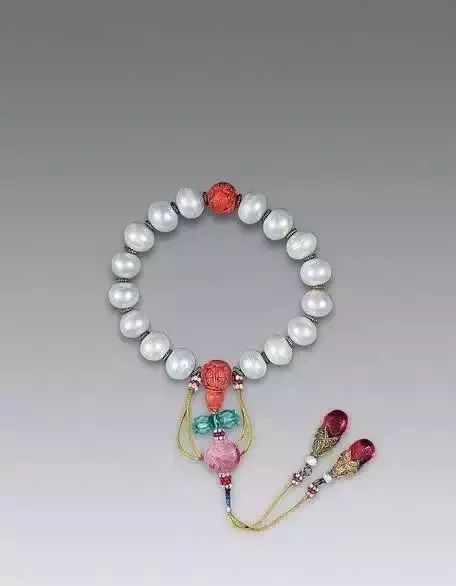 古人玩的珠串，件件价值不菲！ 古人 珠串 价值 上方 青铜器 账号 人与人 缘份 缘分 韵味 崇真艺客