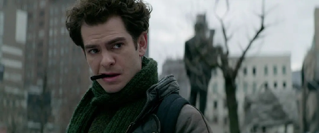 依然超凡的他，会迎来奥斯卡的“倒数时刻”吗？ 奥斯卡 时刻 安德鲁 加菲尔德 蜘蛛侠 英雄 同框 全球 粉丝 胃口 崇真艺客